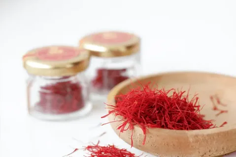 زعفران سرگل صادراتی با کیفیت انتخاب‌ شده و بسته‌ بندی مناسب